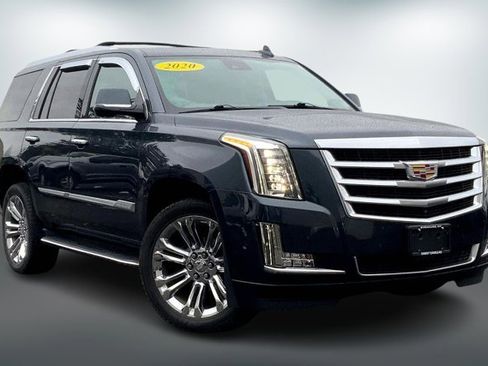 Used 2020 Cadillac Escalade Luxury image 1