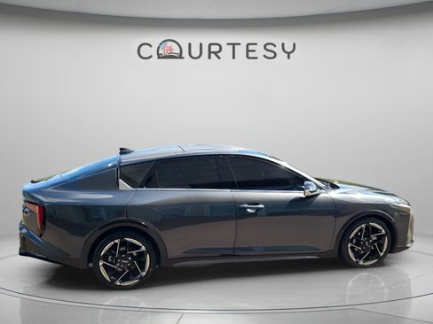 Used 2025 Kia K4 GT-Line w/ GT-Line Premium Package FWD image 6