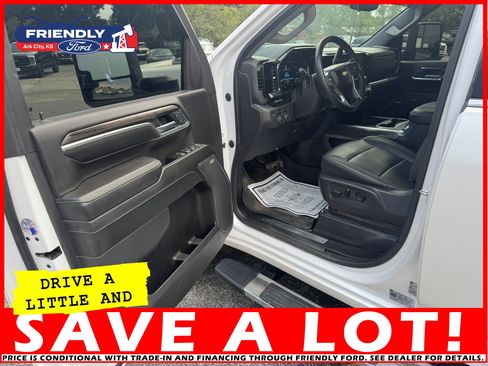 Used 2024 Chevrolet Silverado 2500 LTZ w/ LTZ Premium Package image 12