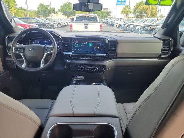 Used 2023 Chevrolet Silverado 1500 RST w/ Convenience Package II AWD/4WD image 18