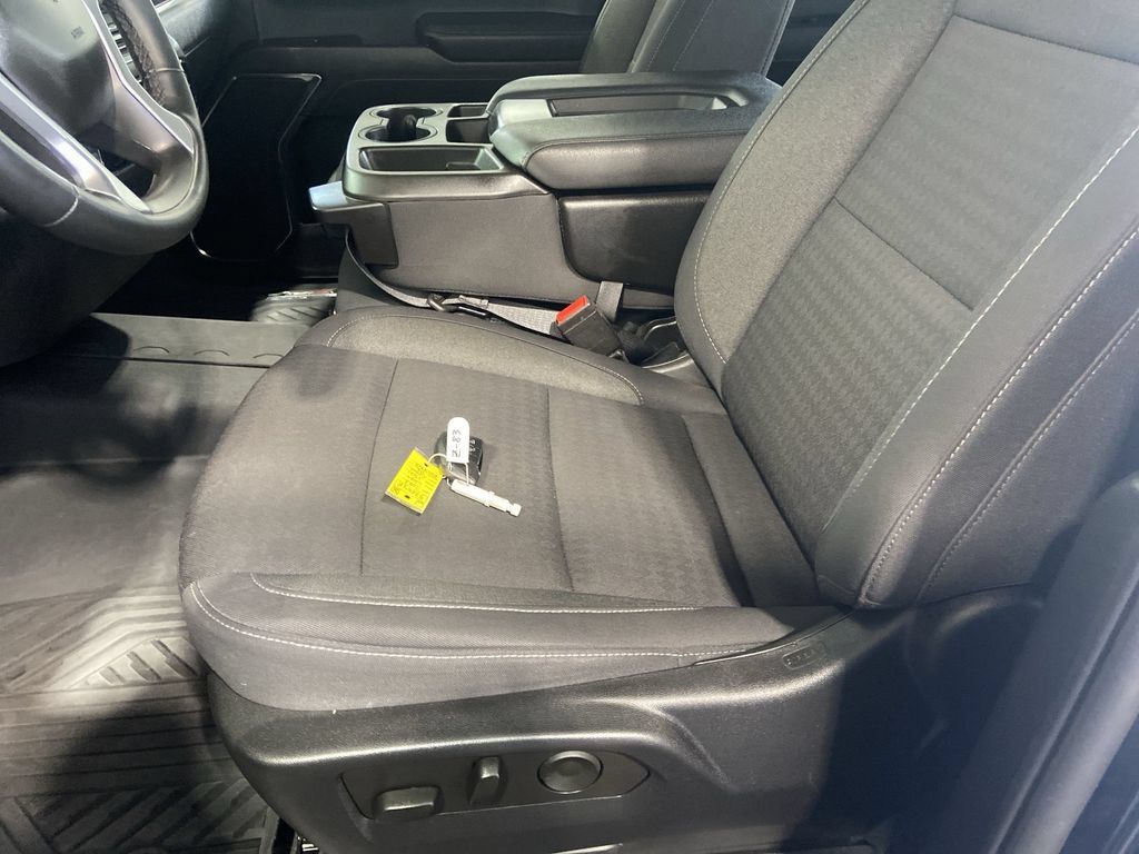 Certified 2023 Chevrolet Silverado 1500 RST w/ Z71 Off-Road Package AWD/4WD image 19