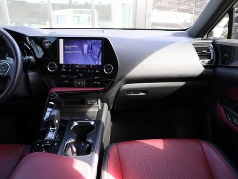 Used 2023 Lexus NX 250 FWD w/ Towing Package (2000 Lbs) image 23