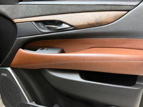 Used 2016 Cadillac Escalade ESV Luxury image 47