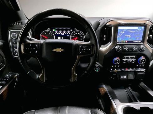 Used 2022 Chevrolet Silverado 3500 High Country w/ Technology Package image 9