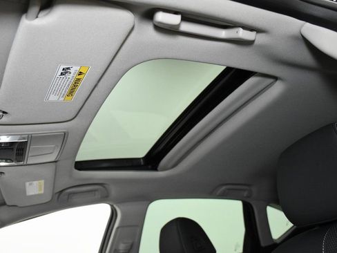 Used 2025 Acura TLX w/ Technology Package image 9