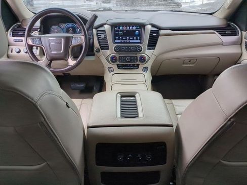 Used 2019 GMC Yukon Denali w/ Denali Ultimate Package AWD/4WD image 26
