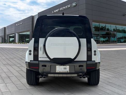 New 2026 Land Rover Defender 110 V8 AWD/4WD image 4