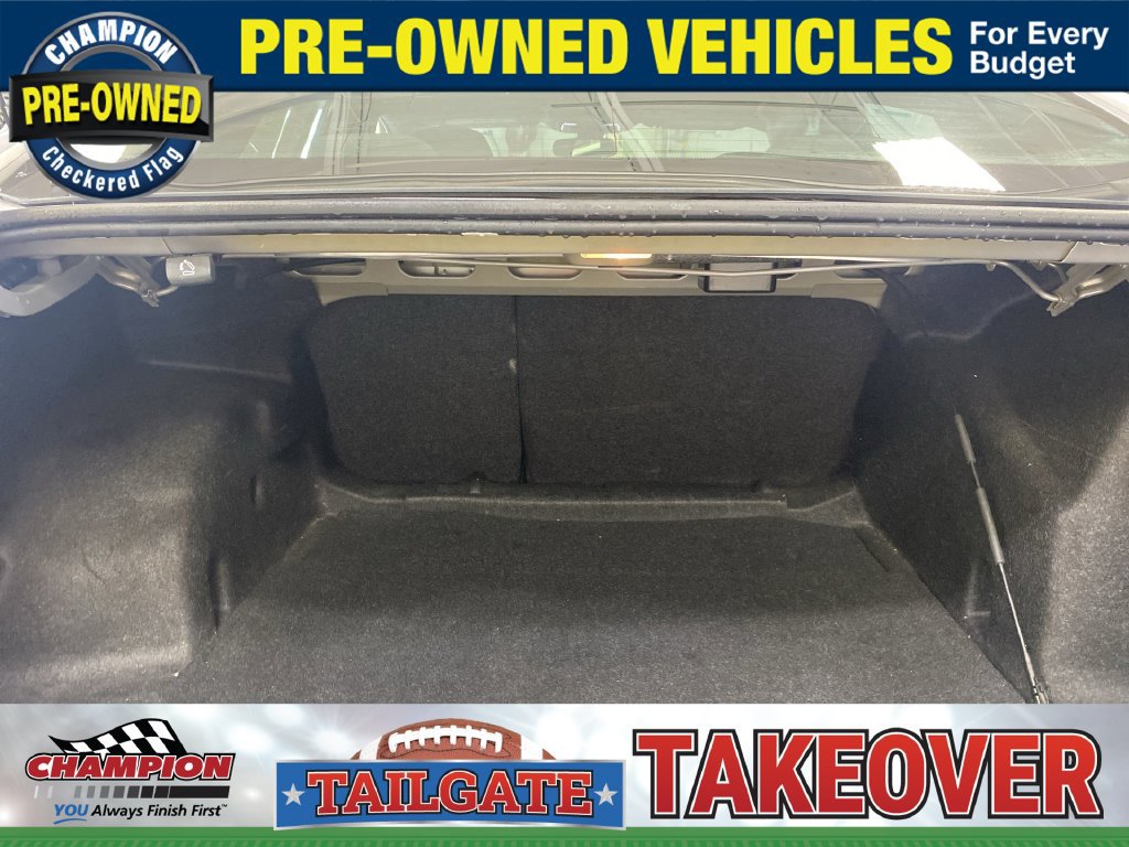 Used 2016 Chevrolet Malibu LT FWD image 34