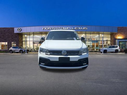 Used 2021 Volkswagen Tiguan SE R-Line AWD/4WD image 19