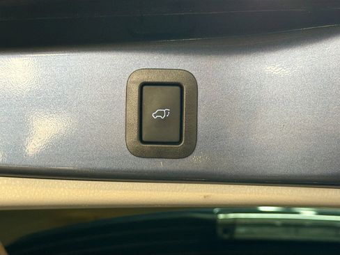 Used 2018 Toyota Highlander XLE image 33