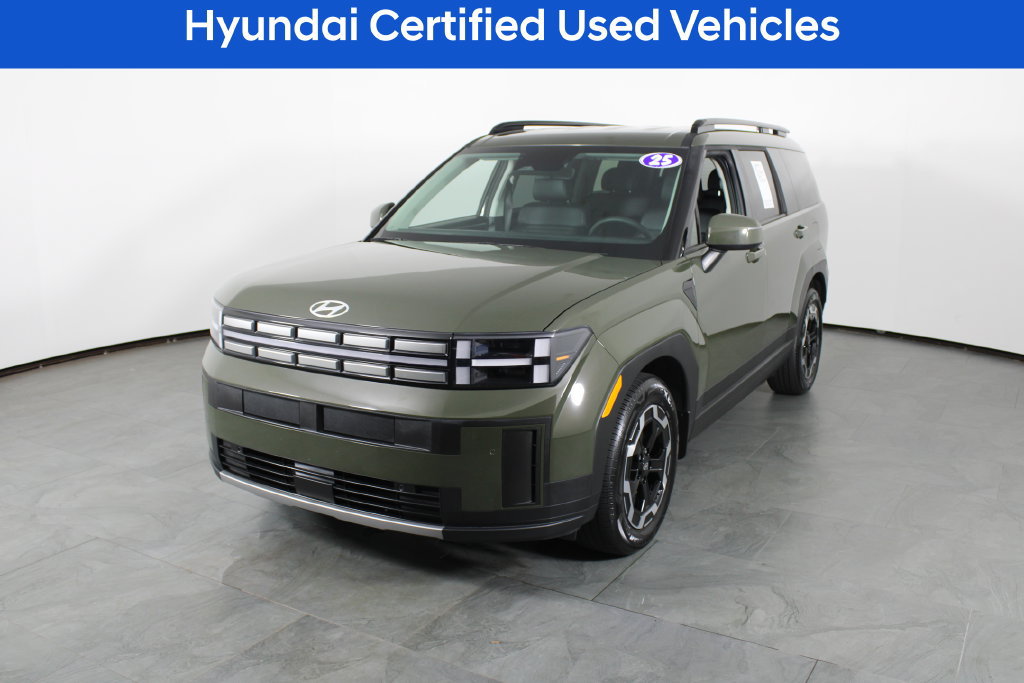 Certified 2025 Hyundai Santa Fe SEL FWD image 2