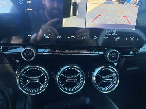 New 2025 Chevrolet Blazer EV LT image 26