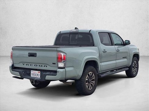 Used 2022 Toyota Tacoma TRD Sport image 5