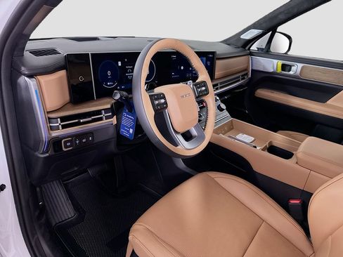 New 2026 Hyundai Santa Fe Calligraphy FWD image 9