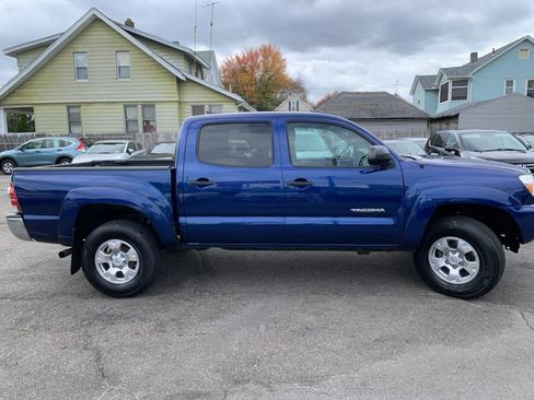 Used 2014 Toyota Tacoma 4x4 Double Cab image 4