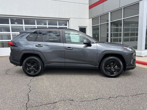 Used 2021 Toyota RAV4 XLE AWD/4WD image 11