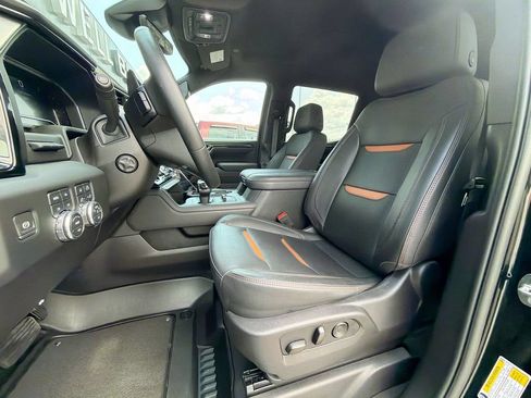 Certified 2024 GMC Sierra 1500 AT4 w/ Technology Package AWD/4WD image 17