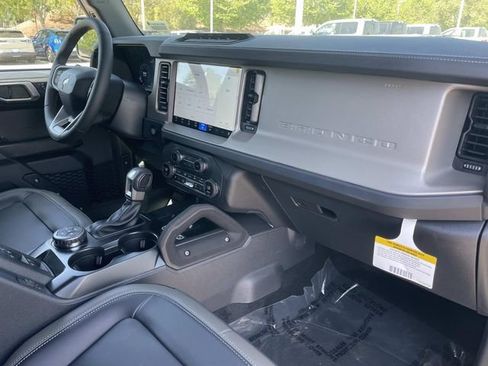 New 2026 Ford Bronco Outer Banks w/ Sasquatch Package AWD/4WD image 32
