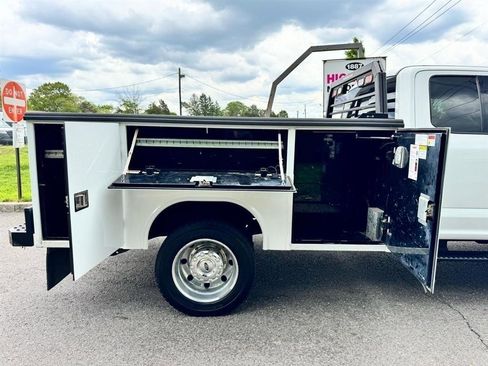 Used 2017 Ford F450 XLT w/ XLT Value Package AWD/4WD image 14