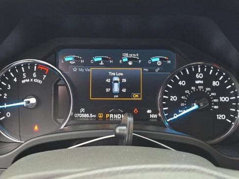 Used 2019 Ford Expedition Limited image 12