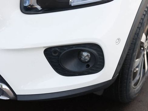 Certified 2022 Mercedes-Benz GLB 250 4MATIC w/ Premium Package Lite image 26