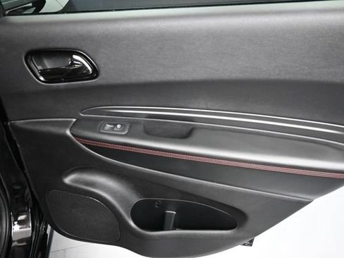 Used 2025 Dodge Durango GT AWD/4WD image 32