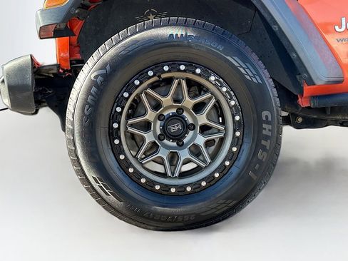 Used 2018 Jeep Wrangler Unlimited Sport AWD/4WD image 40