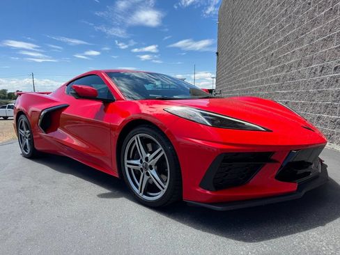 Used 2026 Chevrolet Corvette Stingray Coupe w/ Z51 Performance Package RWD image 4