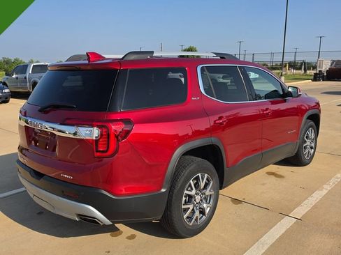 Used 2023 GMC Acadia SLT AWD/4WD image 5