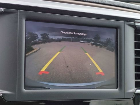 Used 2024 Chrysler Voyager LX FWD image 26
