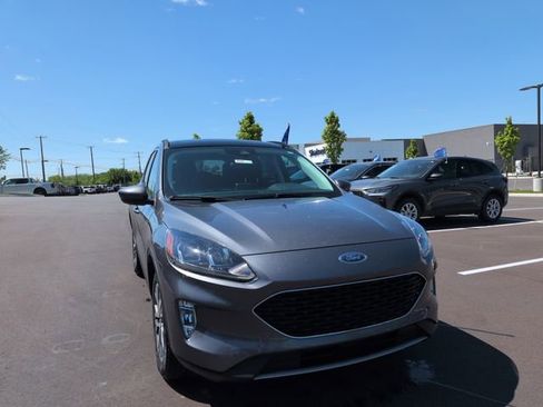 Certified 2022 Ford Escape SEL AWD/4WD image 12