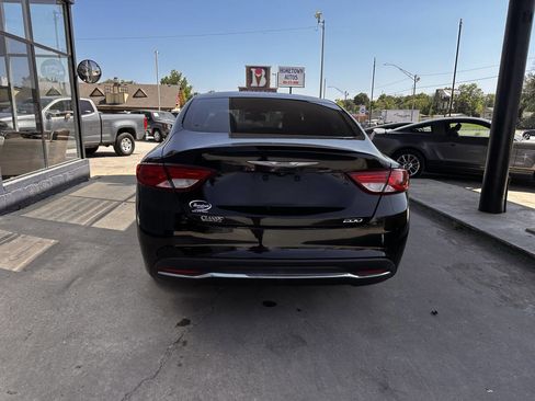 Used 2016 Chrysler 200 Limited FWD image 7