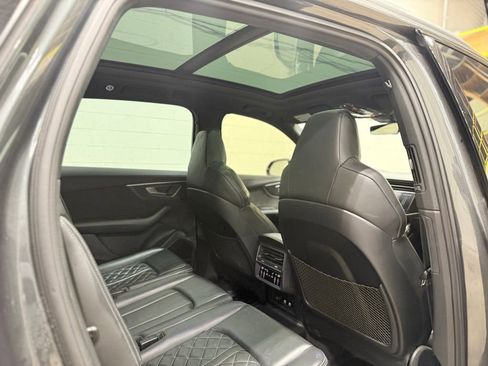 Used 2021 Audi SQ7 Premium Plus image 41