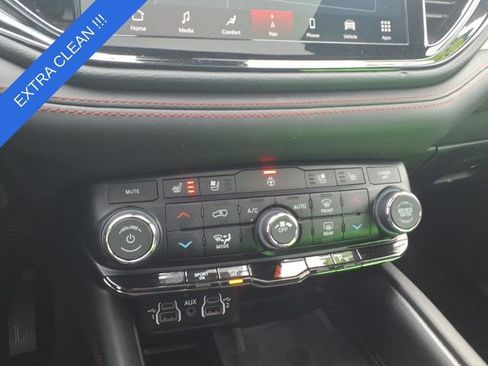 Certified 2023 Dodge Durango R/T image 18