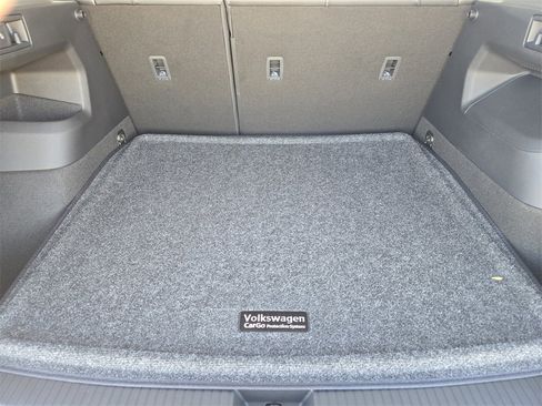 New 2026 Volkswagen Tiguan SE image 24