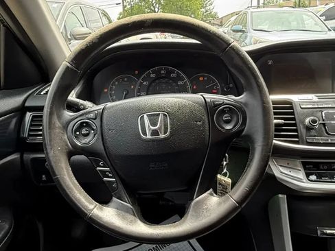 Used 2015 Honda Accord Sport image 10