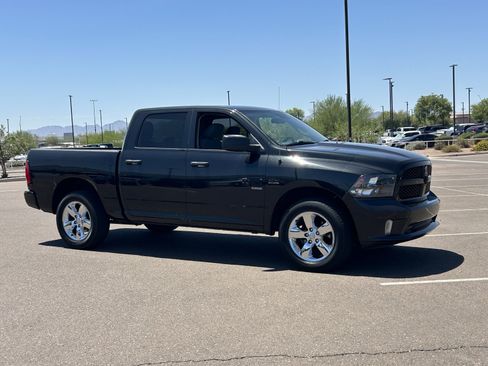 Used 2019 RAM 1500 Express w/ Wheel & Sound Group AWD/4WD image 7