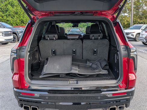 Used 2024 Chevrolet Traverse RS w/ LPO, Floor Liner Package image 15