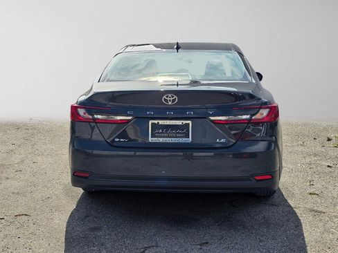 Used 2025 Toyota Camry LE FWD image 4