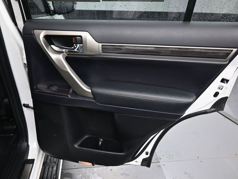 Used 2020 Lexus GX 460 Premium image 39