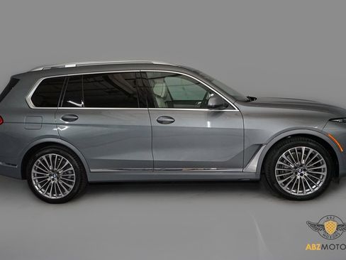 Used 2024 BMW X7 xDrive40i w/ Executive Package image 4