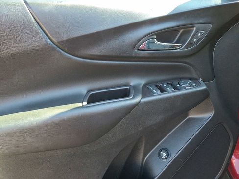 Used 2020 Chevrolet Equinox LT image 12