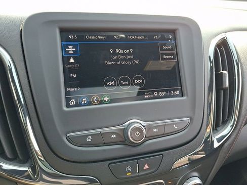 Used 2023 Chevrolet Equinox RS image 17