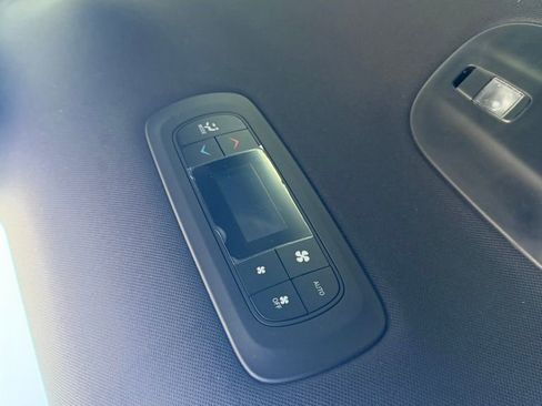 New 2026 Chrysler Voyager LX image 35