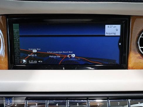 Used 2014 Rolls-Royce Phantom Drophead Coupe image 31