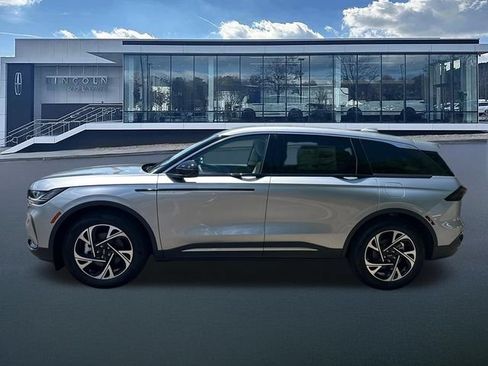 New 2026 Lincoln Nautilus Premier w/ Equipment Group 102A AWD/4WD image 4