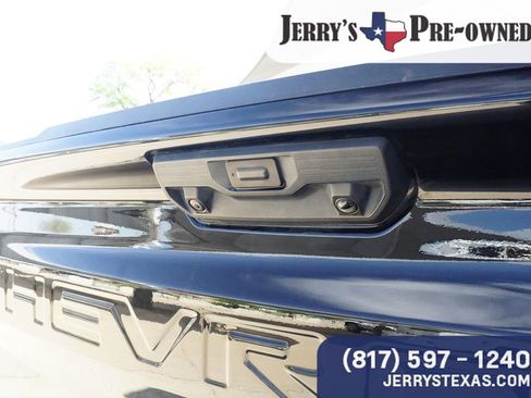 Used 2024 Chevrolet Silverado 1500 ZR2 w/ Technology Package AWD/4WD image 23