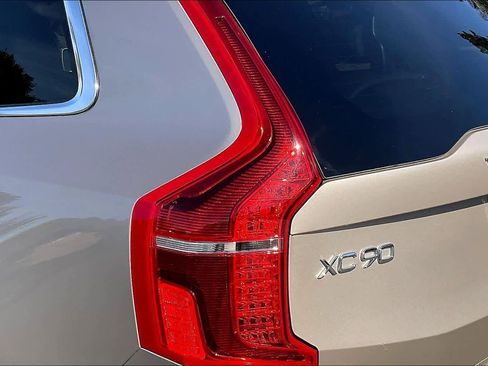 Used 2023 Volvo XC90 T8 Plus w/ Protection Package image 33