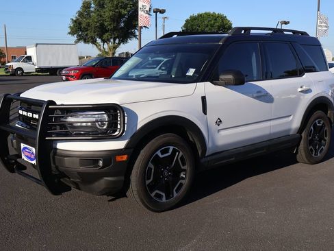 Certified 2022 Ford Bronco Sport Outer Banks w/ Tech Package AWD/4WD image 13