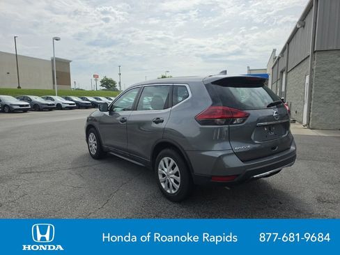 Used 2020 Nissan Rogue S FWD image 3